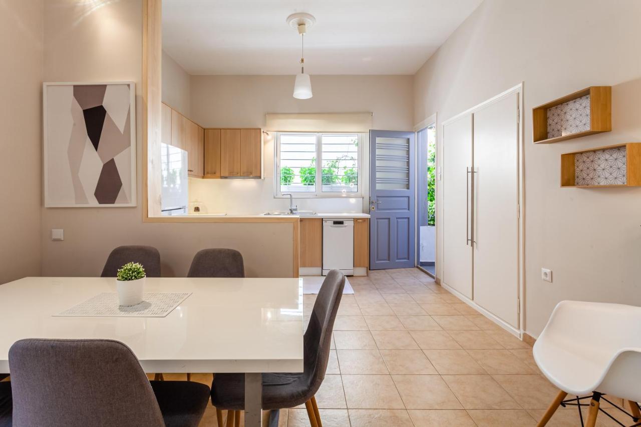 A Homes Greece - Urban Garden Retreat Kalamata Ngoại thất bức ảnh